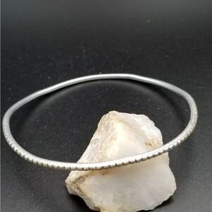 Scale bracelet bangle. B707